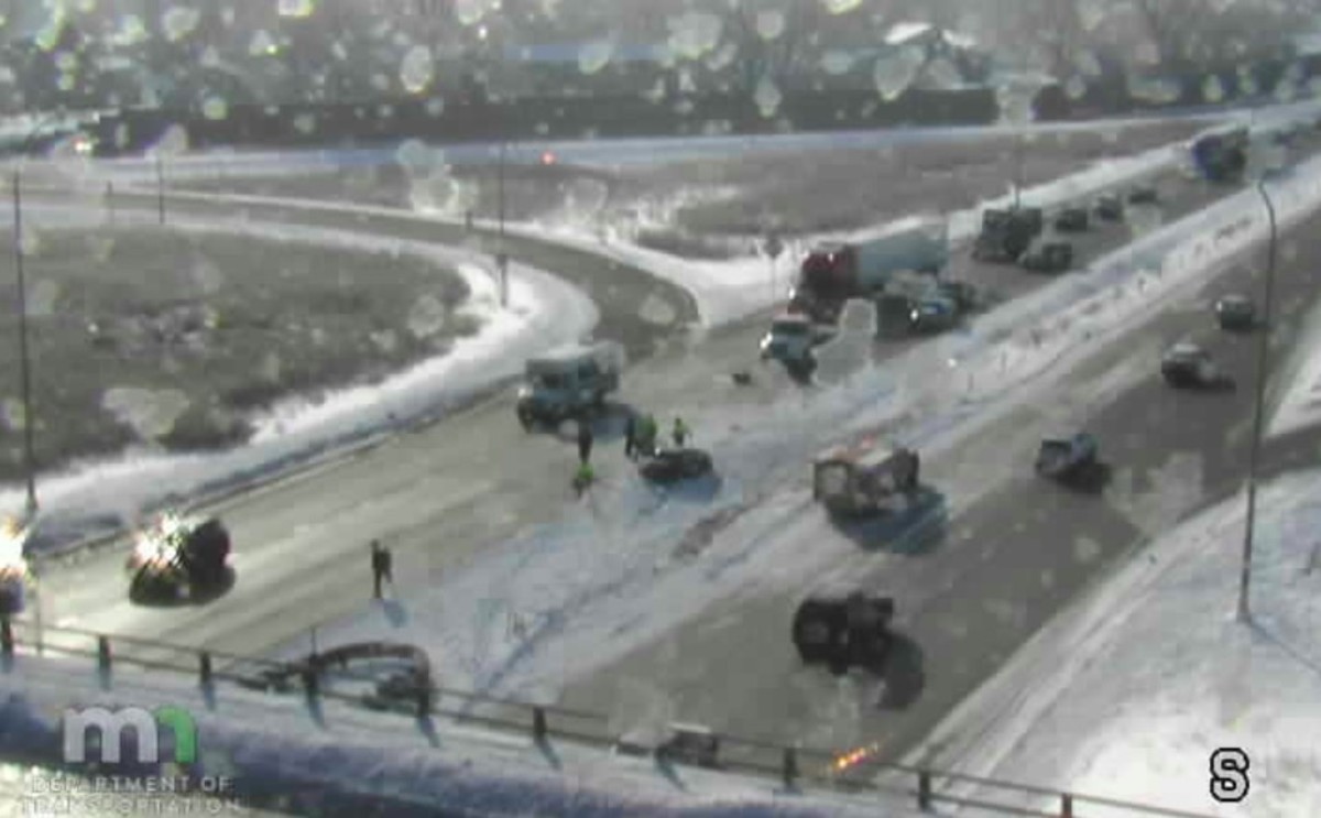 Crash causing lane closures on Hwy. 169 in Twin Cities for several