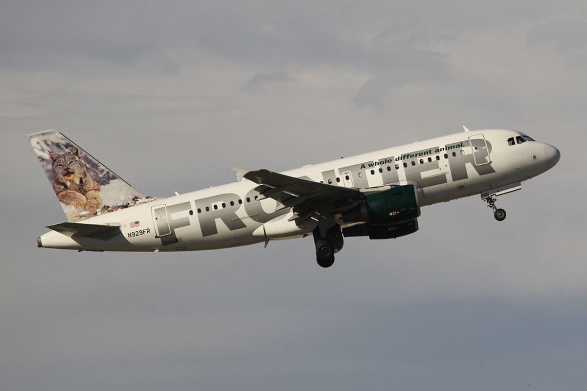 1024px-Frontier_Airlines_N929FR_2