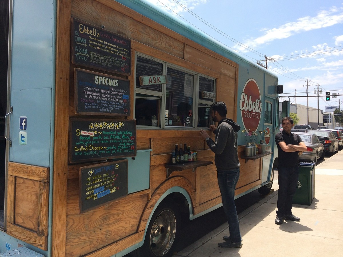 Governor Walz signs executive order allowing food trucks to operate at