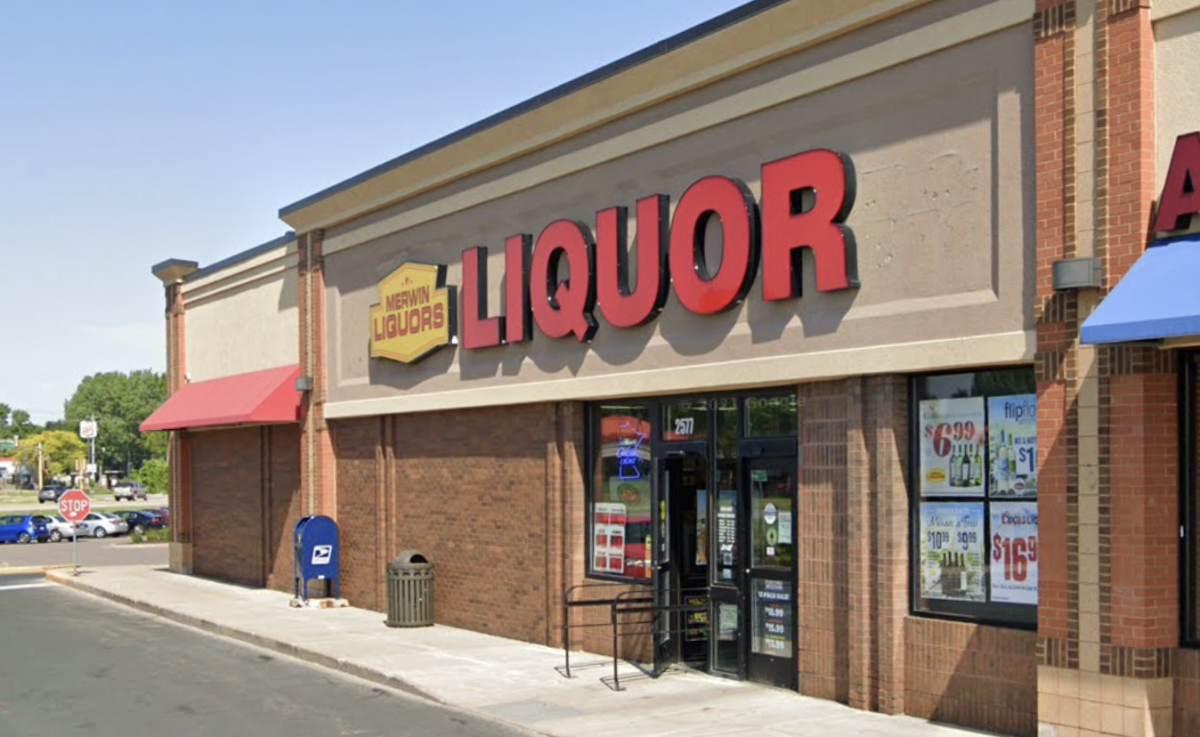 Police shoot, kill man inside Mounds View liquor store Bring Me The News