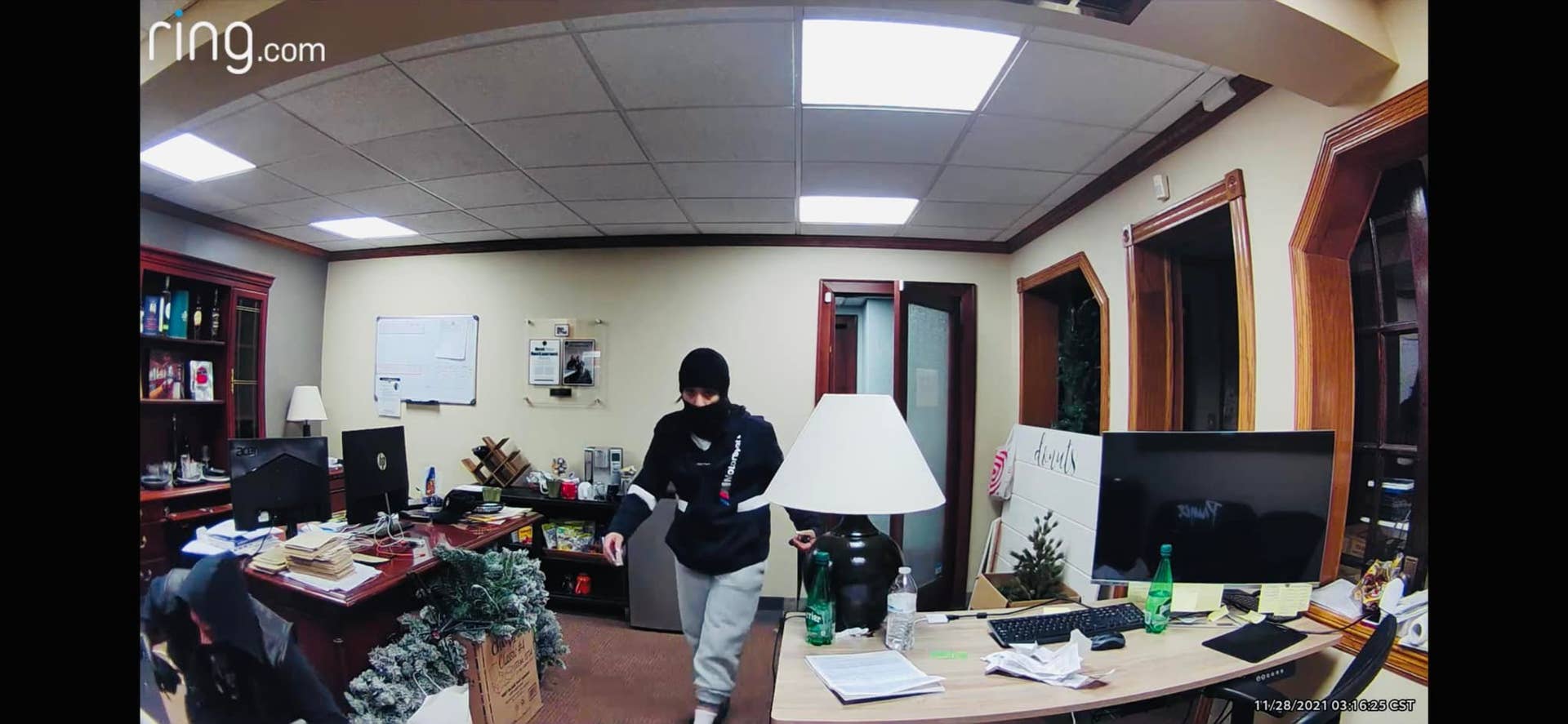 St. Paul restaurateur's businesses burglarized a 6th time - Vimarsana News