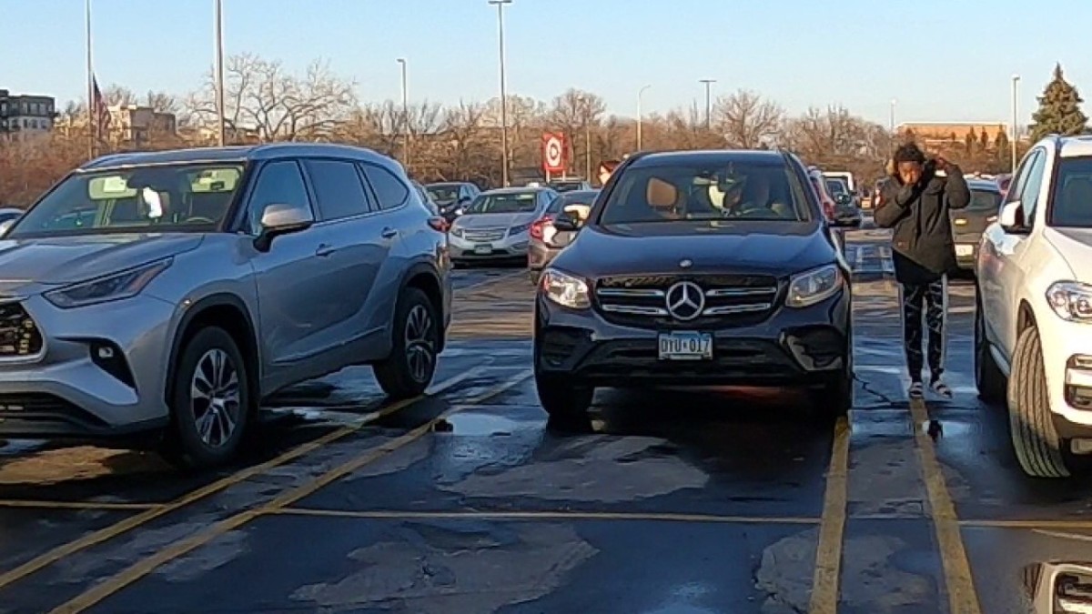 Carjackers strike at 2 Twin Cities Lunds & Byerlys stores - Bring Me ...