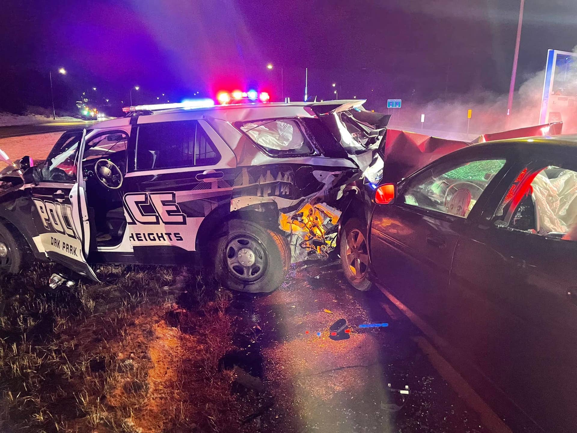 Police: Suspected drunk driver crashes into squad car, injures officer - Vimarsana News