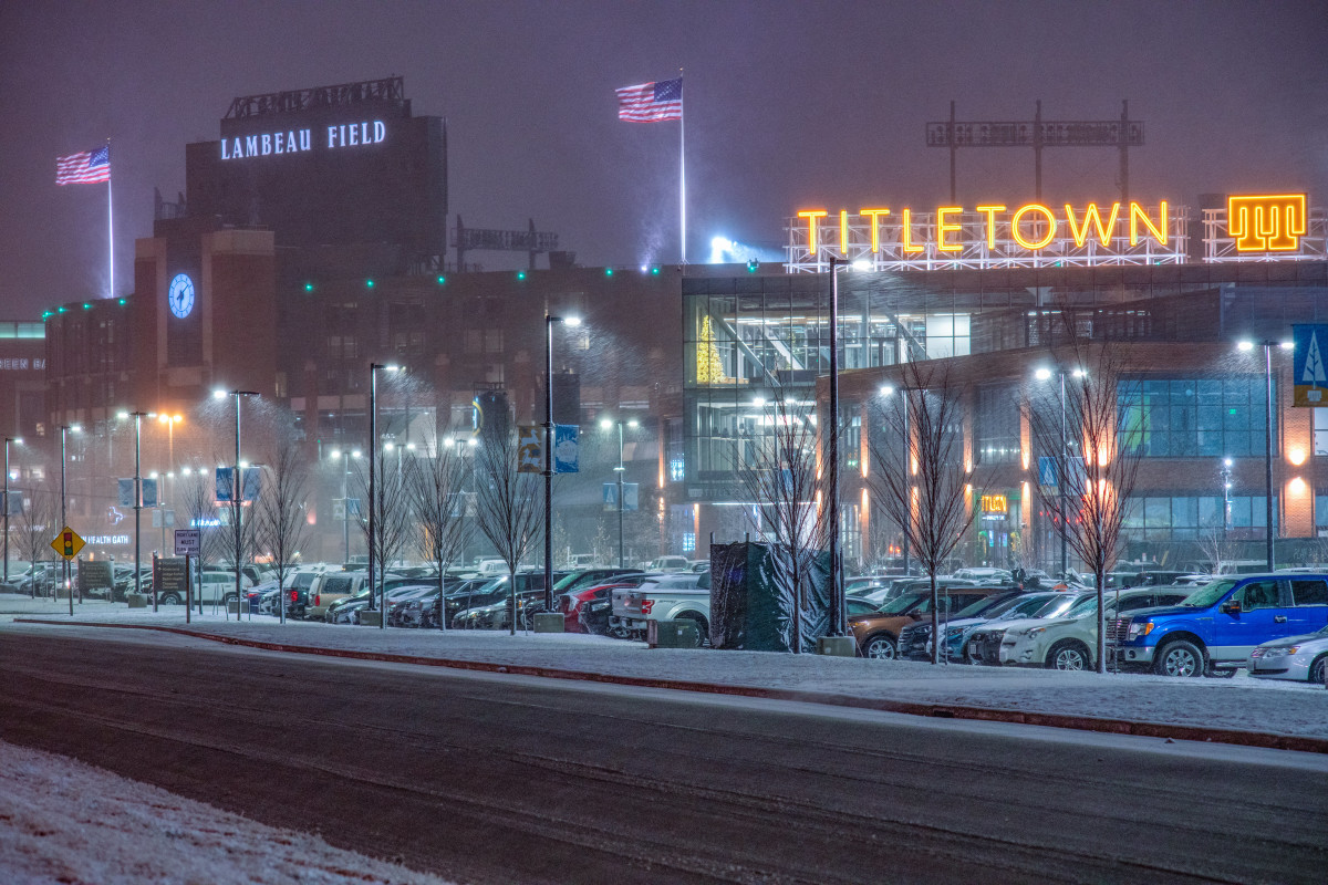 Coldest Packers-Vikings game ever likely at Lambeau Sunday night