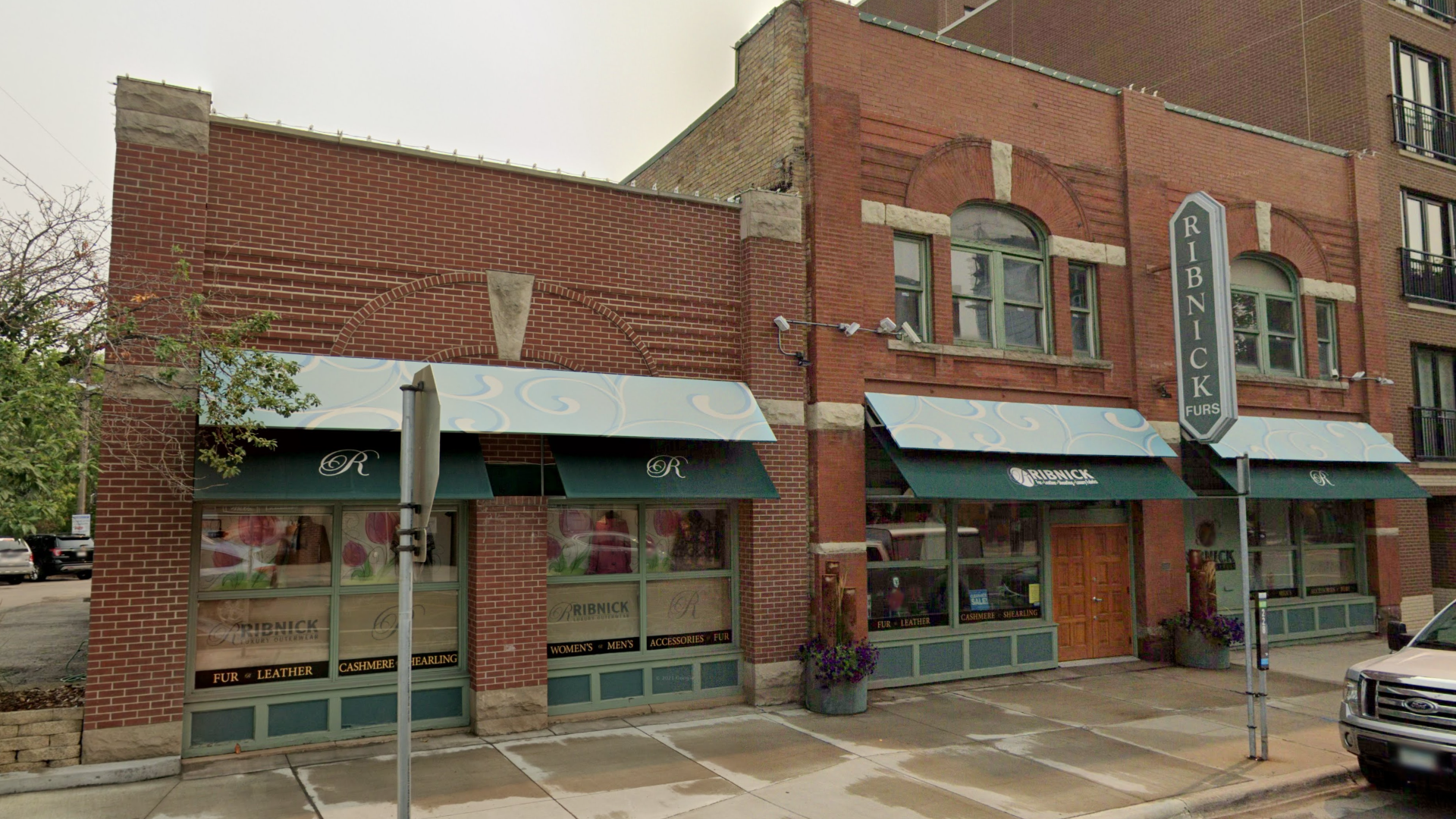 Moulin Rouge restaurant, speakeasy to open in the North Loop - Vimarsana News