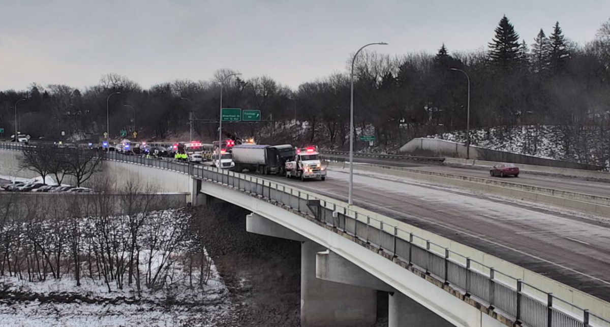 Fatal crash closes southbound Highway 169 in Mankato Bring Me The News