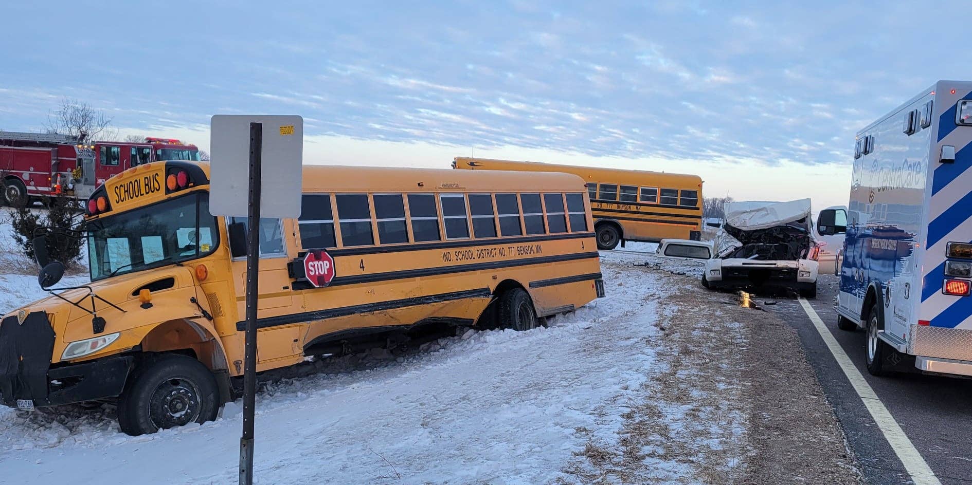 8 kids on school bus involved in crash in west-central Minnesota - Vimarsana News