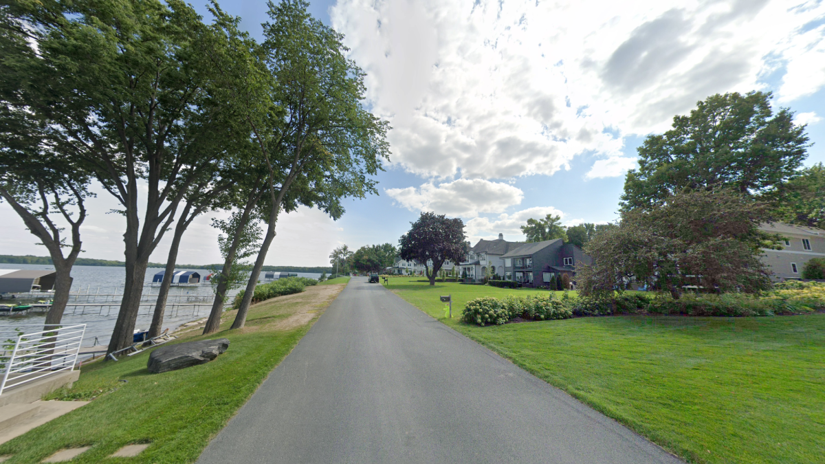 Zillow Minnesota has 4 cities where the average home price is 1M or