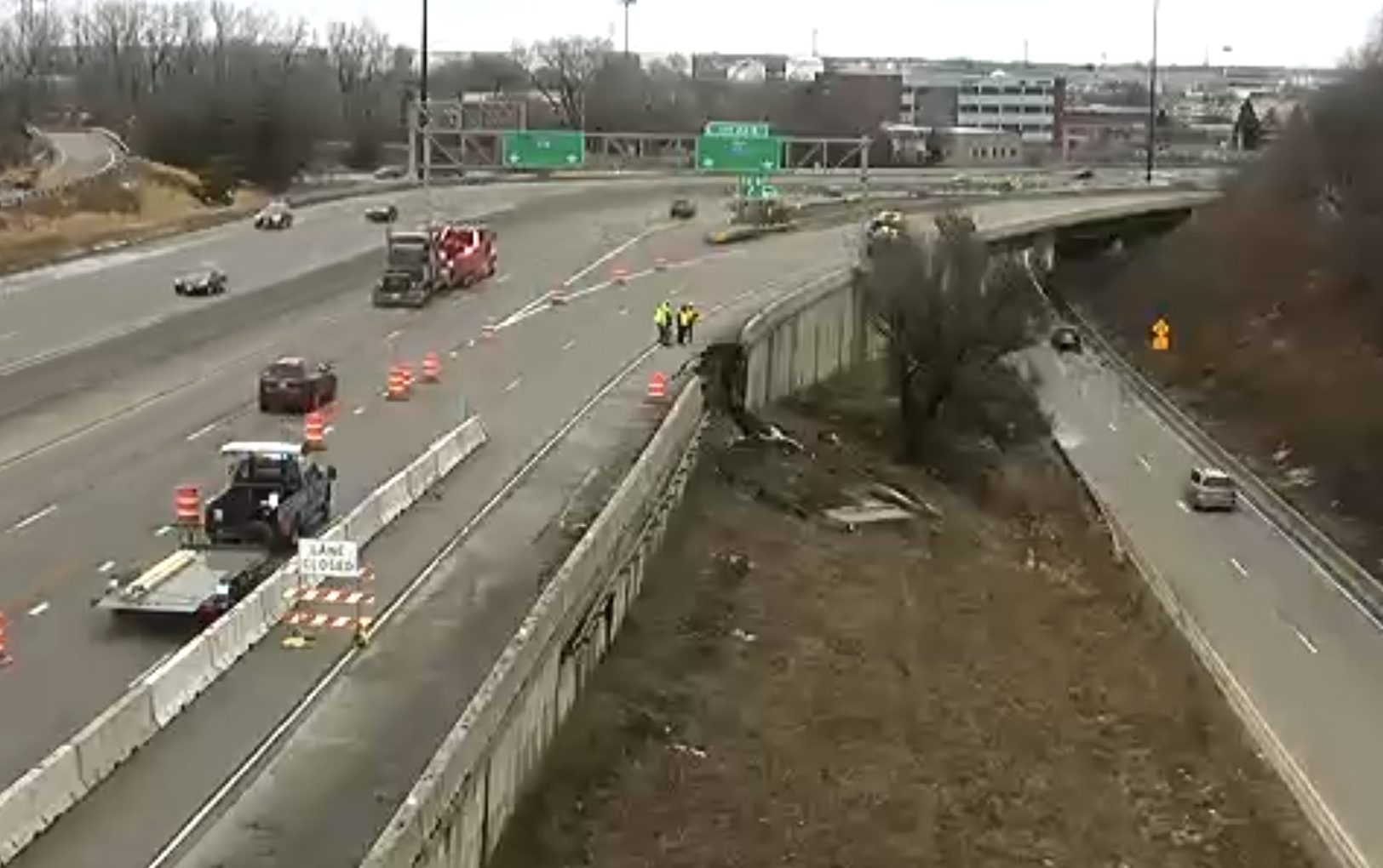 Lane closed on I-35W north after retaining wall collapsed - Vimarsana News
