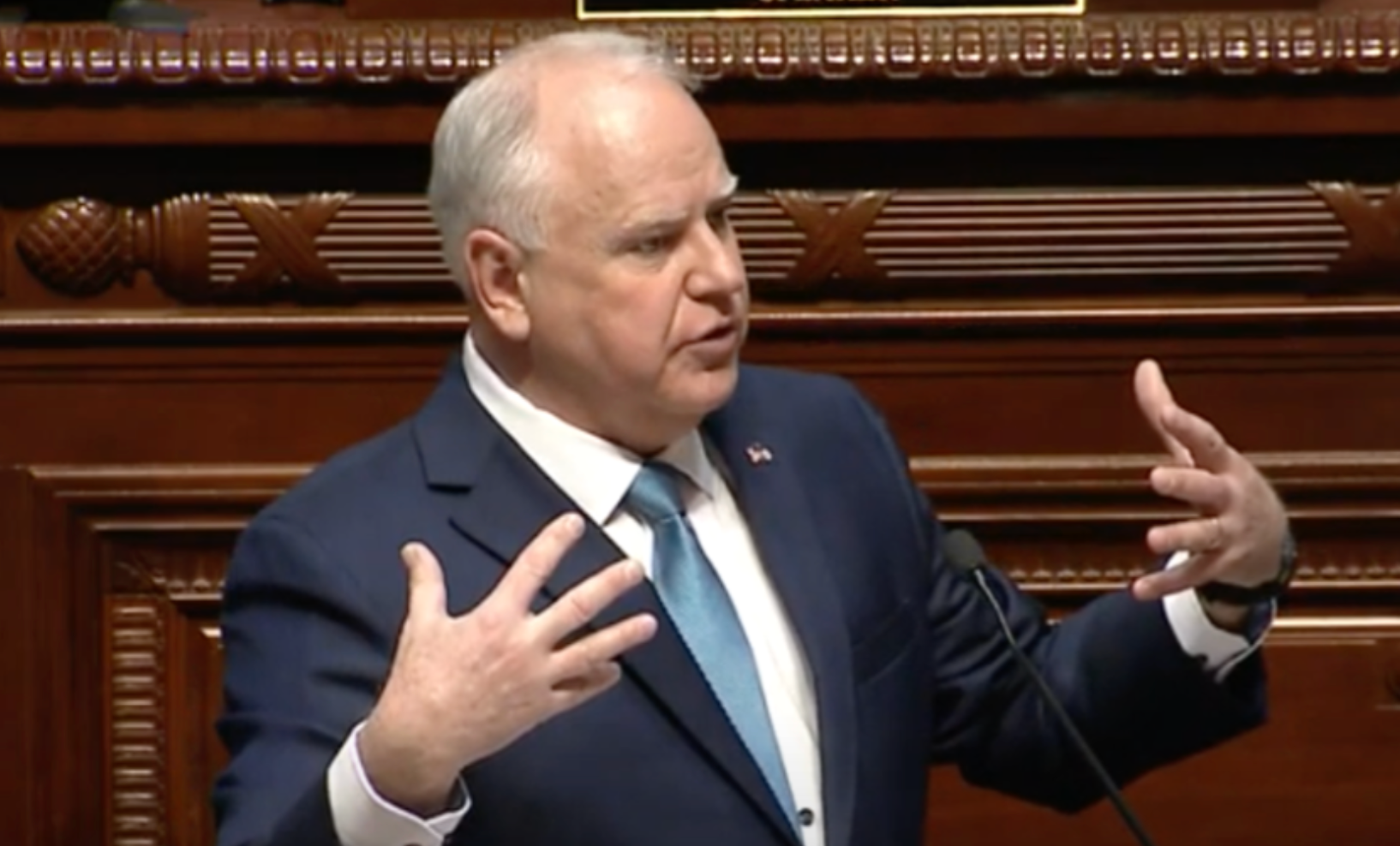 Walz wants use surplus money to send direct payments to Minnesotans - Vimarsana News