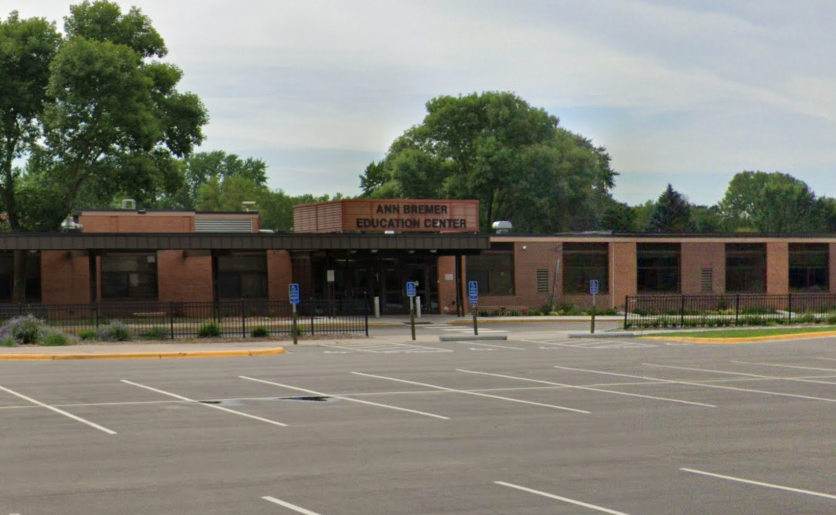 After lockdown, 4 west metro schools to begin security wand screenings - Vimarsana News