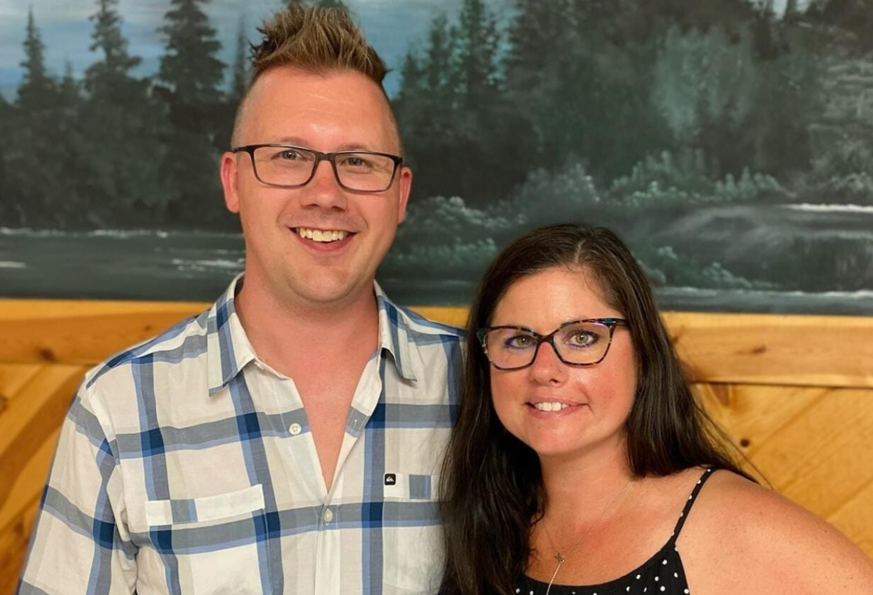 Twin Cities couple killed by falling tree in northern Wisconsin - Vimarsana News