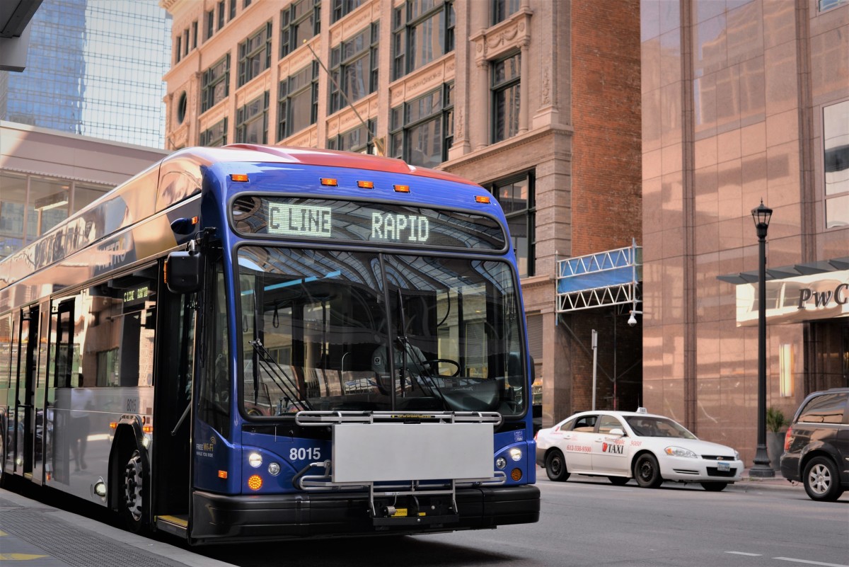 metro transit c line -electric bus