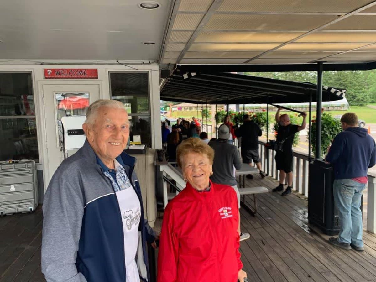 Gordy, namesake of iconic Gordy's HiHat restaurant in Cloquet, dies at