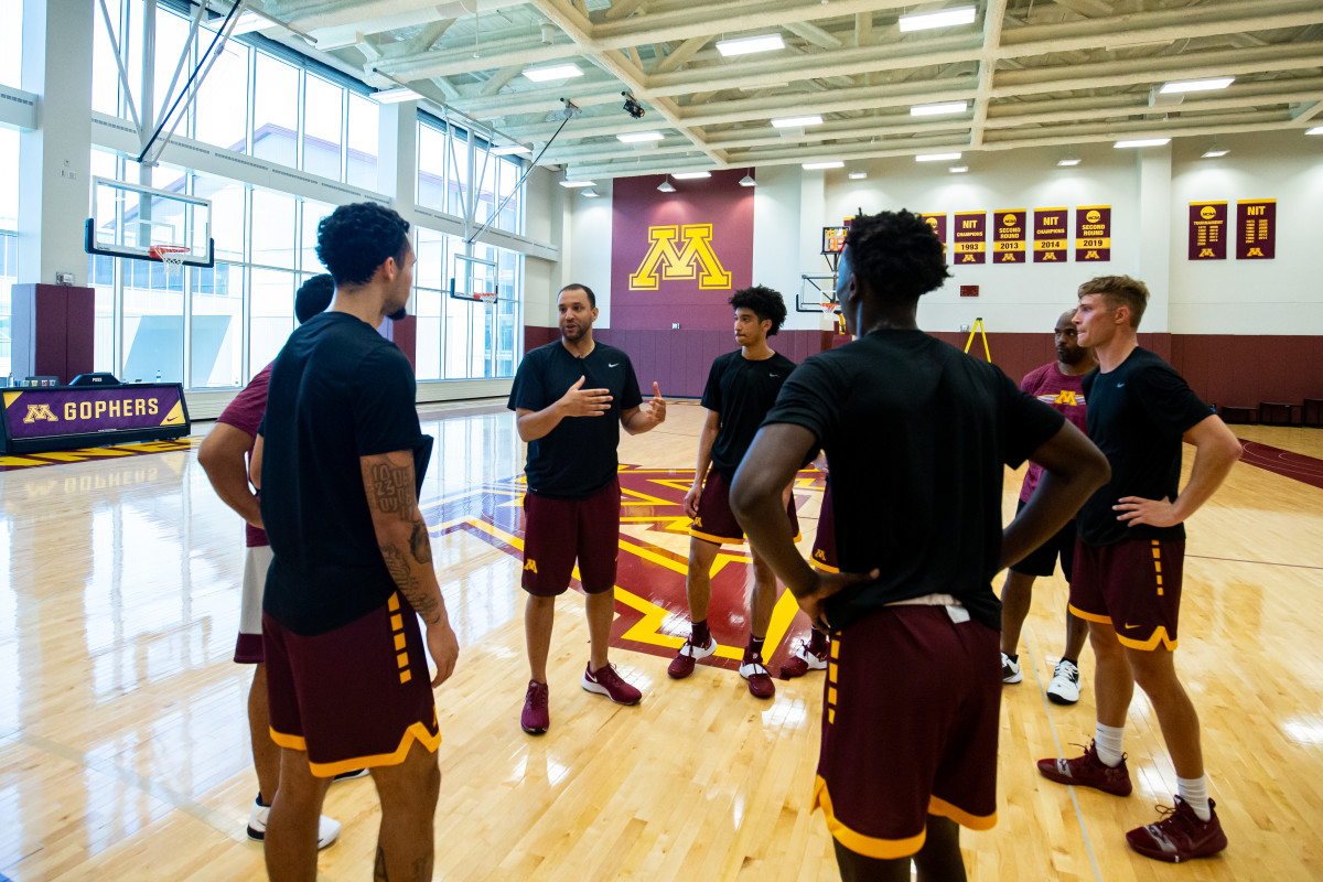 Gopher men's basketball schedule released: Big Ten opens against ...