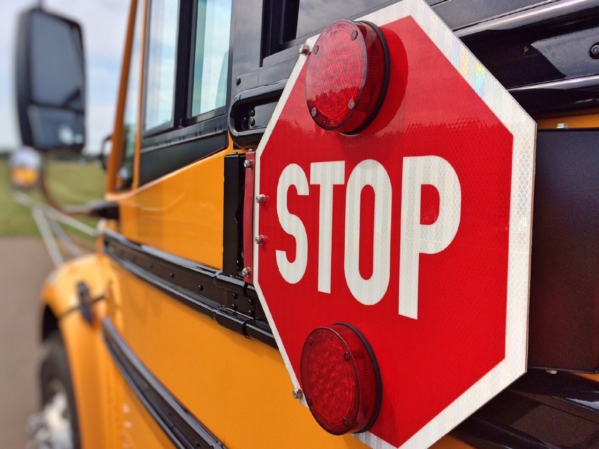 school bus stop pixabay