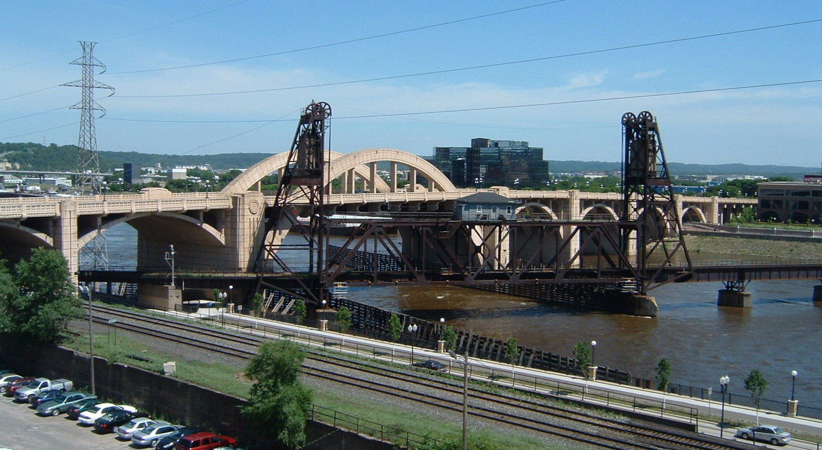 Robert Street Bridge on the Mississippi River in St. Paul