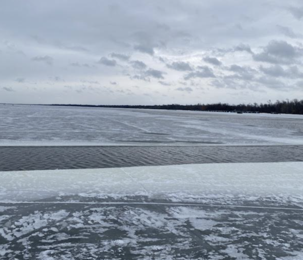Around 200 rescued after ice breaks free on Upper Red Lake Bring Me