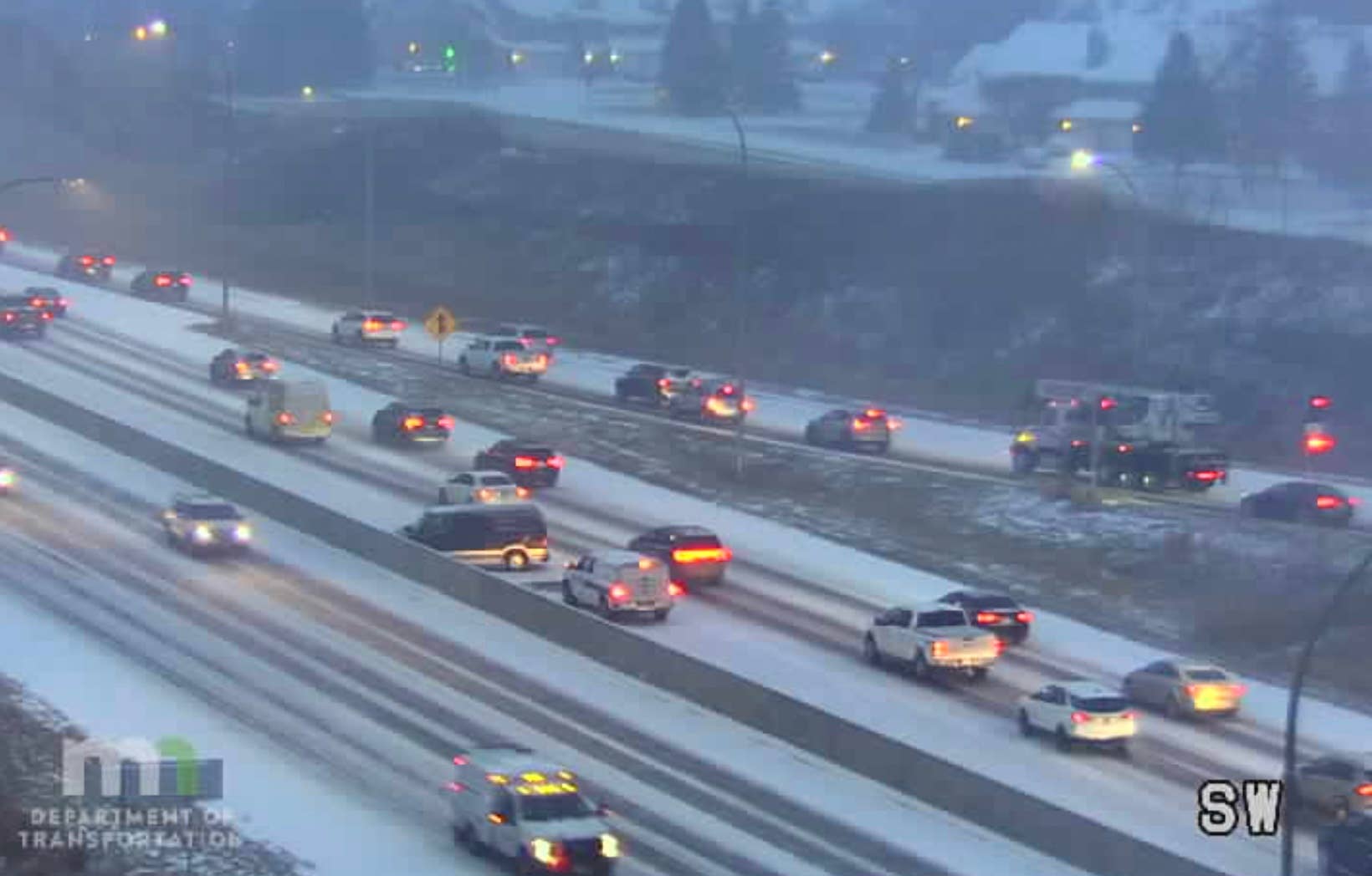 Multiple crashes spotted around Twin Cities following fresh snowfall Tuesday morning - Vimarsana News