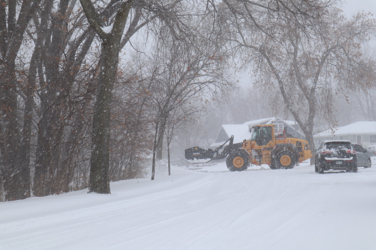 Minnesota school snow closures, e-learning days for Thursday, Dec. 15