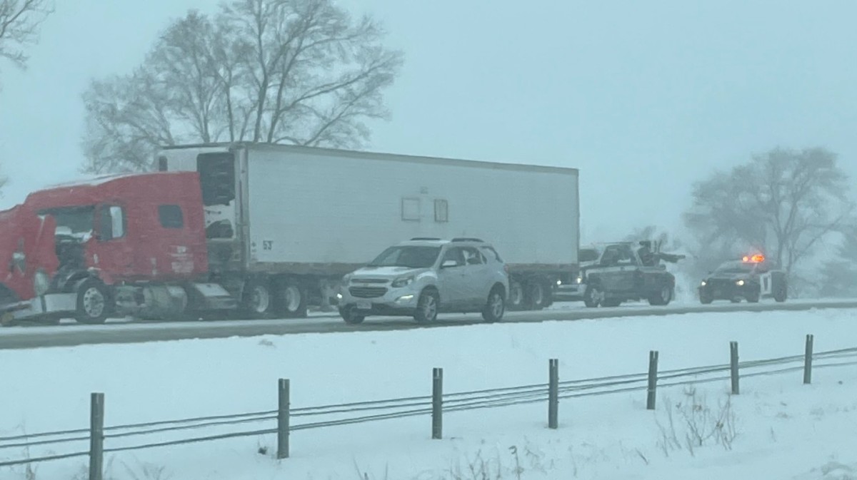 Crashes, spinouts mounting on Minnesota snow-covered roads