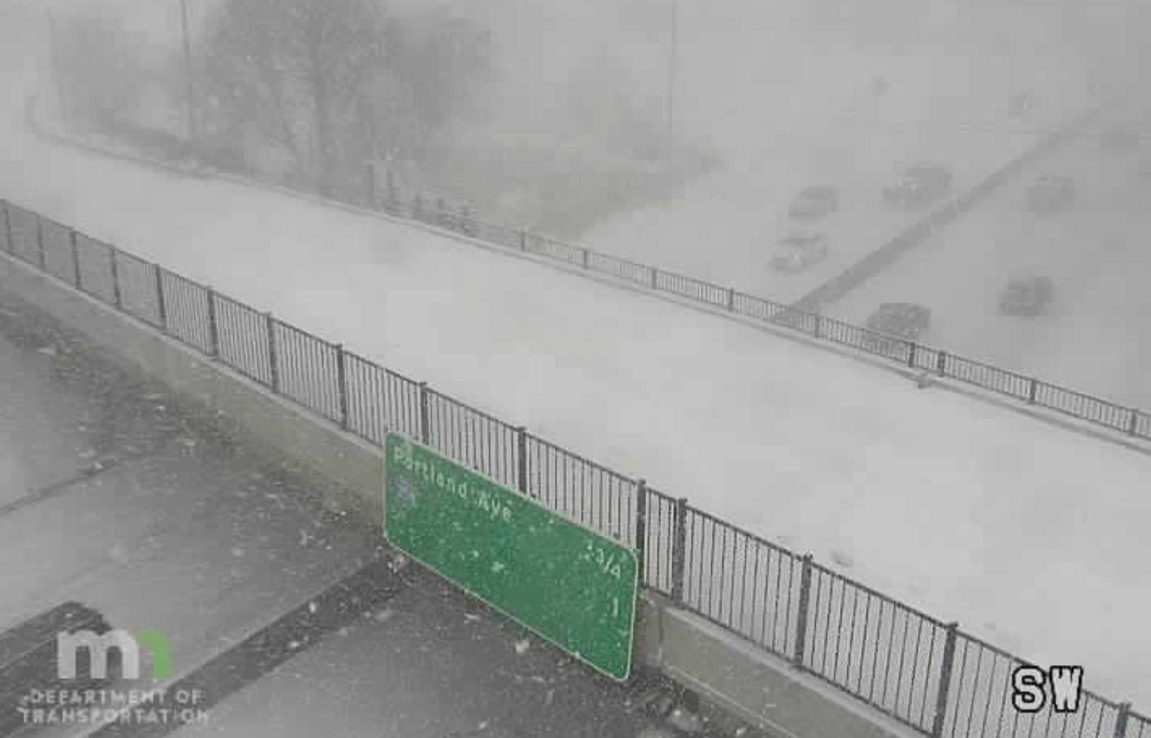 Crashes, spinouts mounting as heavy snow blankets Twin Cities - Vimarsana News