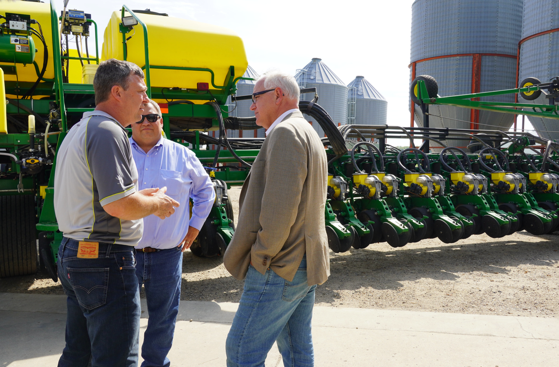 Gov. Tim Walz unveils budget for economic growth, climate resilience - Vimarsana News