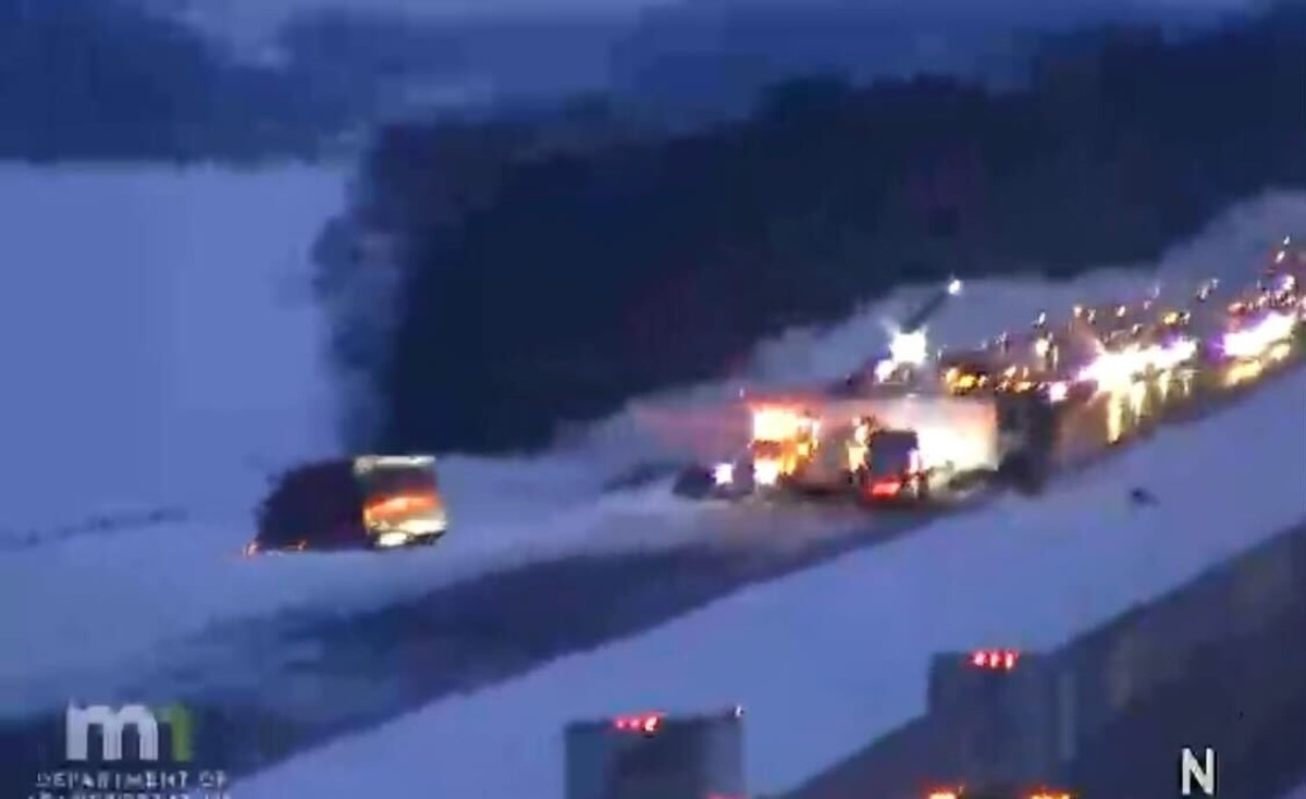 Jackknifed Semi Causes Closure On I 35 Friday Morning Bring Me The News jackknifed-semi-causes-closure-on-i-35-friday-morning-bring-me-the-news