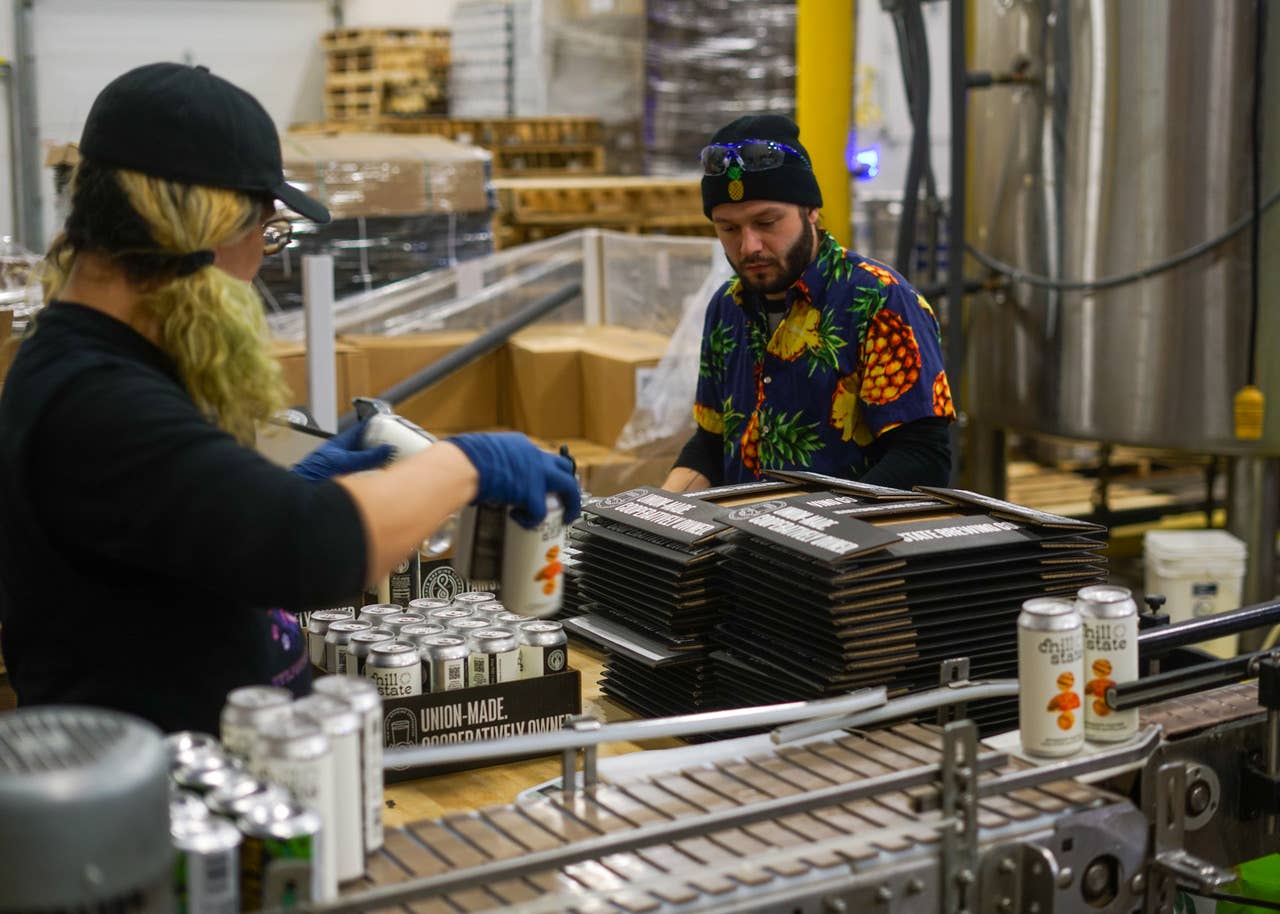 Minnesota's first-of-its-kind cannabis drink distribution center opens - Vimarsana News