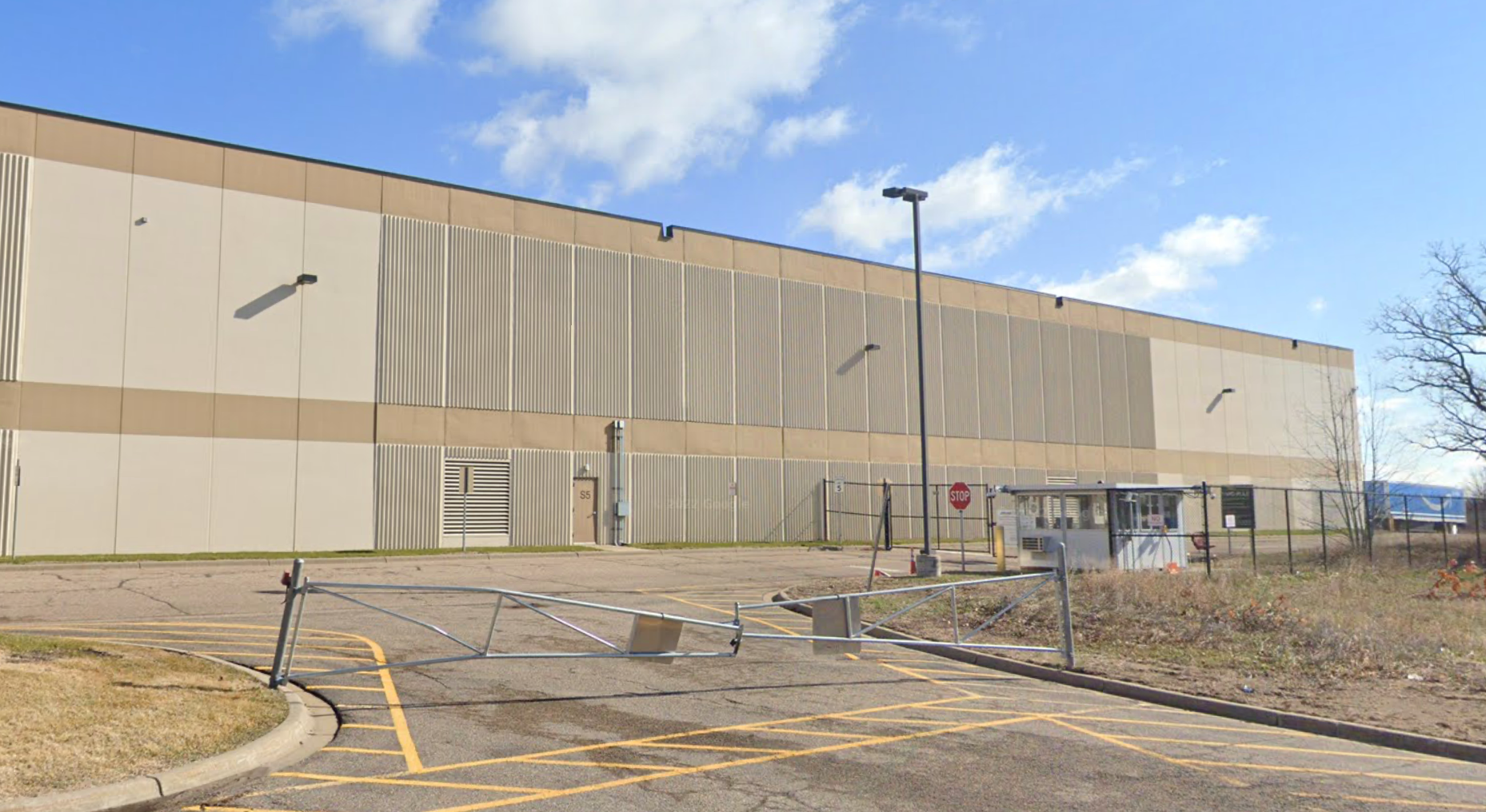 Amazon to close Shakopee sort center, affecting 680 employees - Vimarsana News