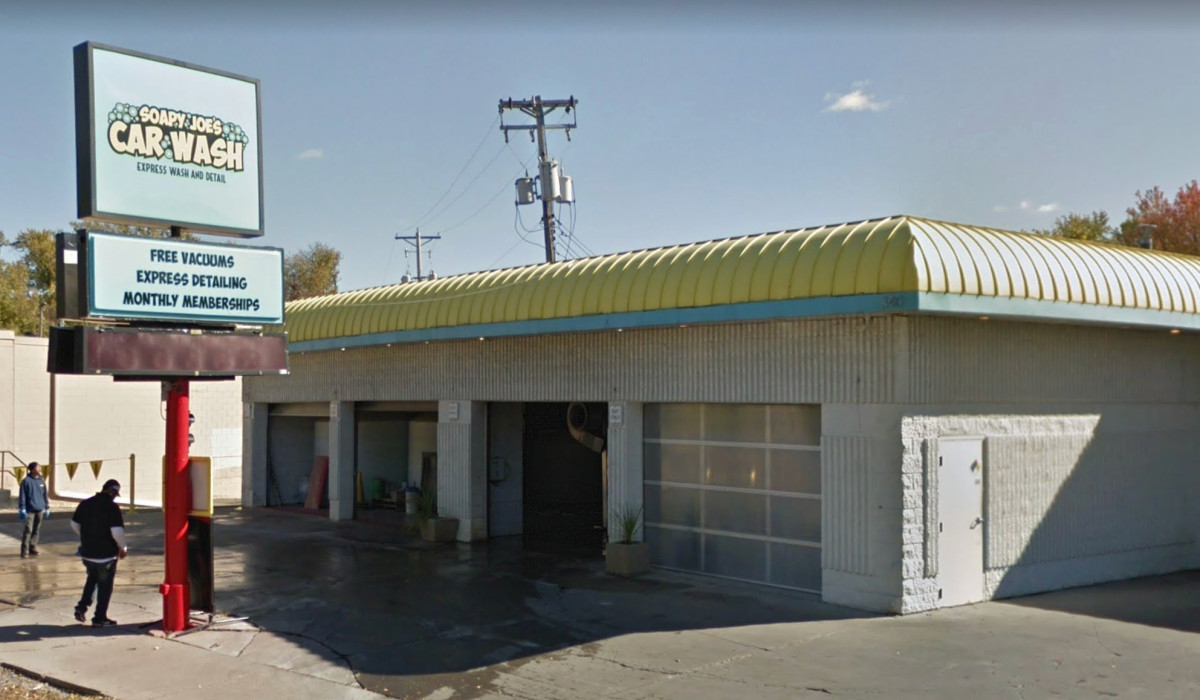 Police looking for a suspect in St. Paul car wash breakin, theft