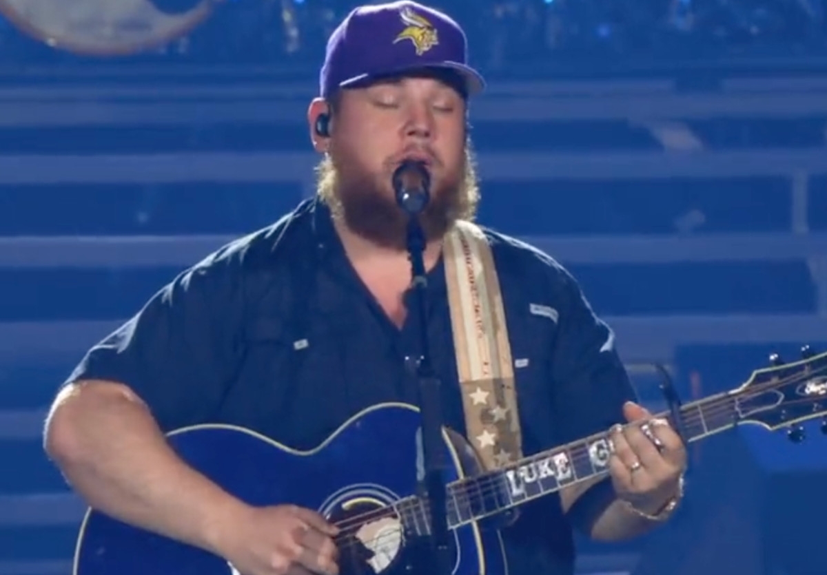 Luke Combs releases cover of Tracy Chapman's 'Fast Car' recorded in  Minneapolis - Bring Me The News