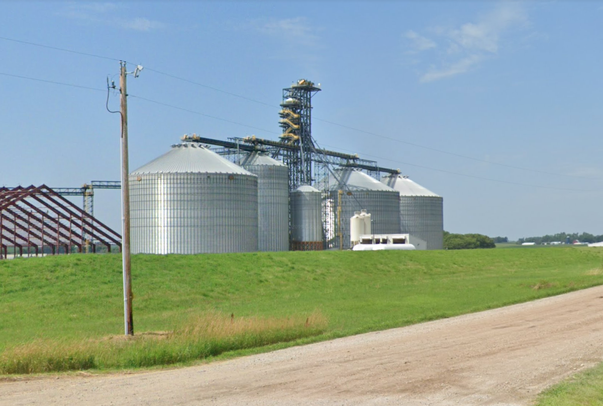 Minnesota man dies after 'fully engulfed' in grain bin Bring