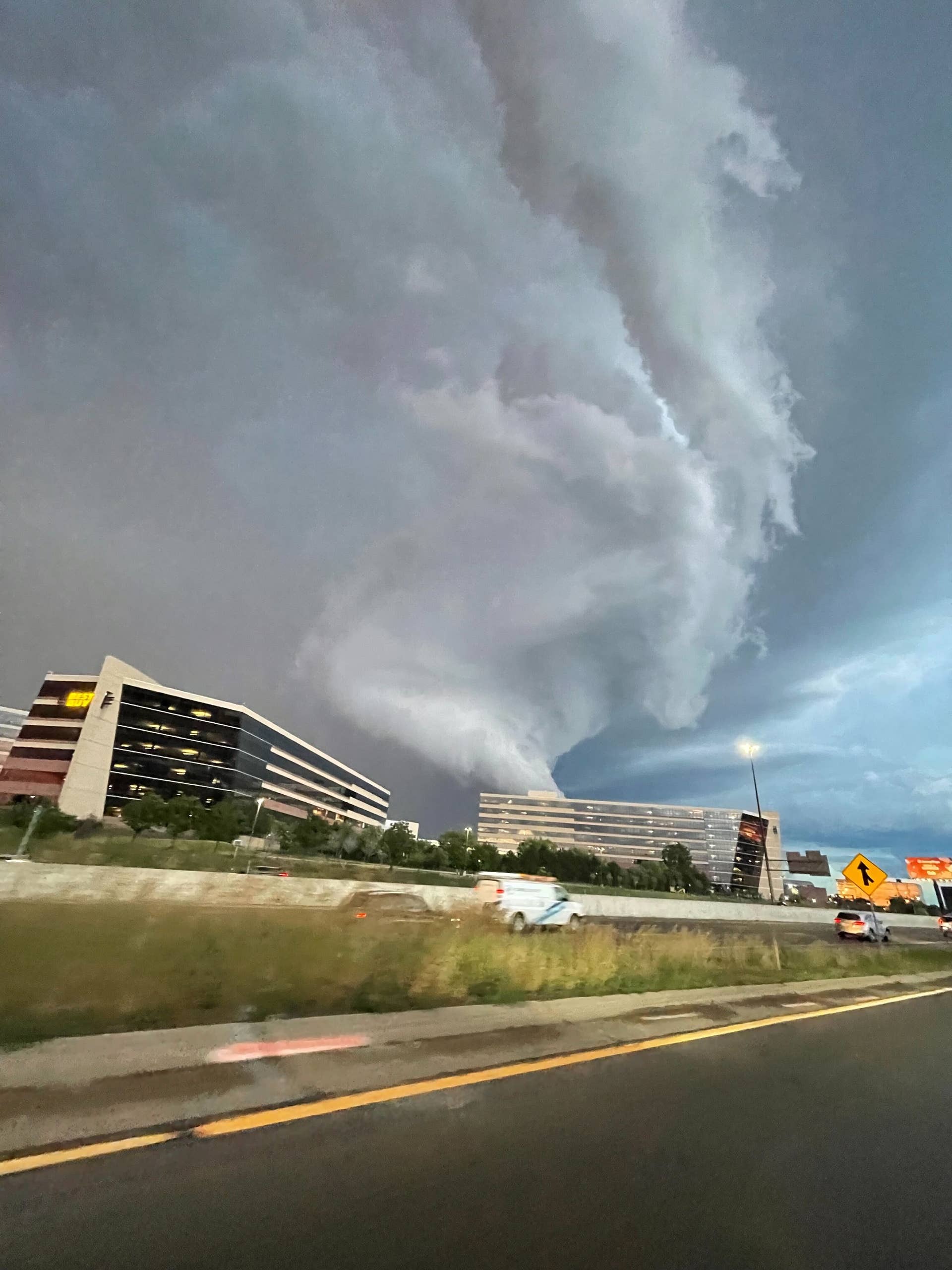 Ominous images as severe storm rolled through Twin Cities - Vimarsana News