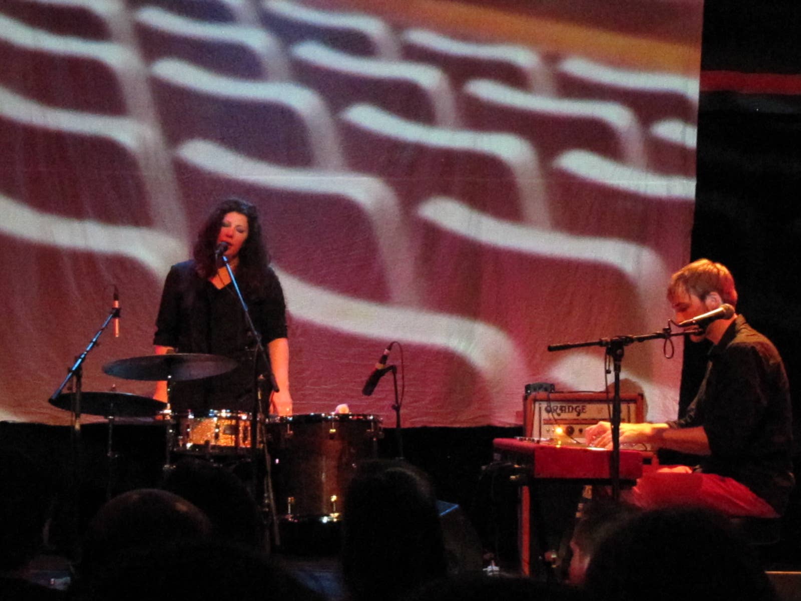 Low cancels Europe shows due to Mimi Parker's cancer treatment - Vimarsana News