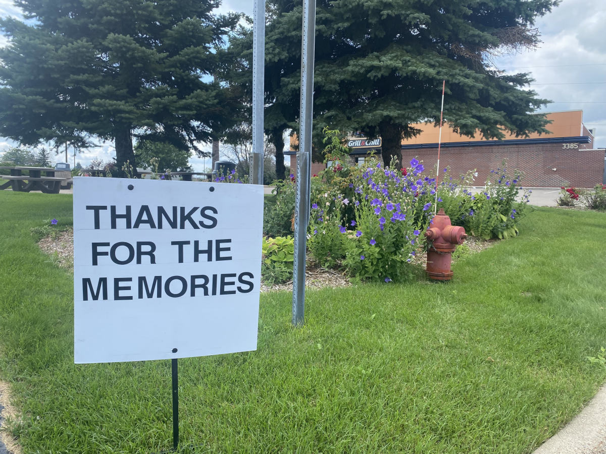A sign outside the North Eagan Dairy Queen bids farewell to customers. Photo by Jan Ramstad. 