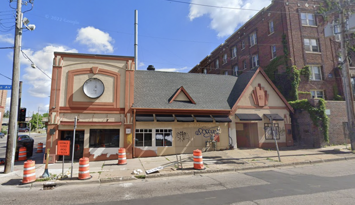 Building formerly home to Rudolph's Restaurant damaged in fire Bring