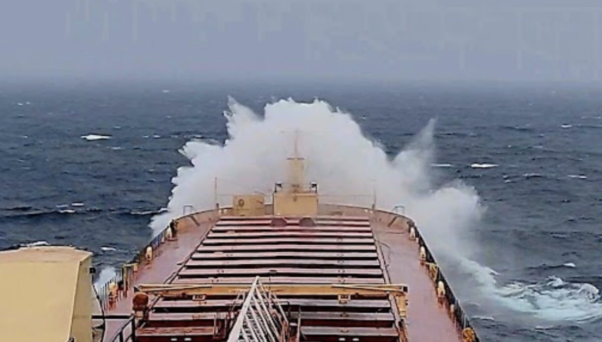 On anniversary of Edmund Fitzgerald sinking, a stormy day on Lake