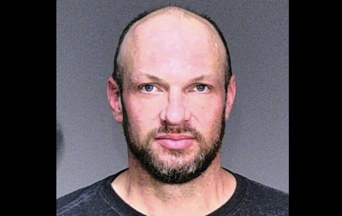 Suspect's mother identified as victim killed in Hugo, sparking manhunt