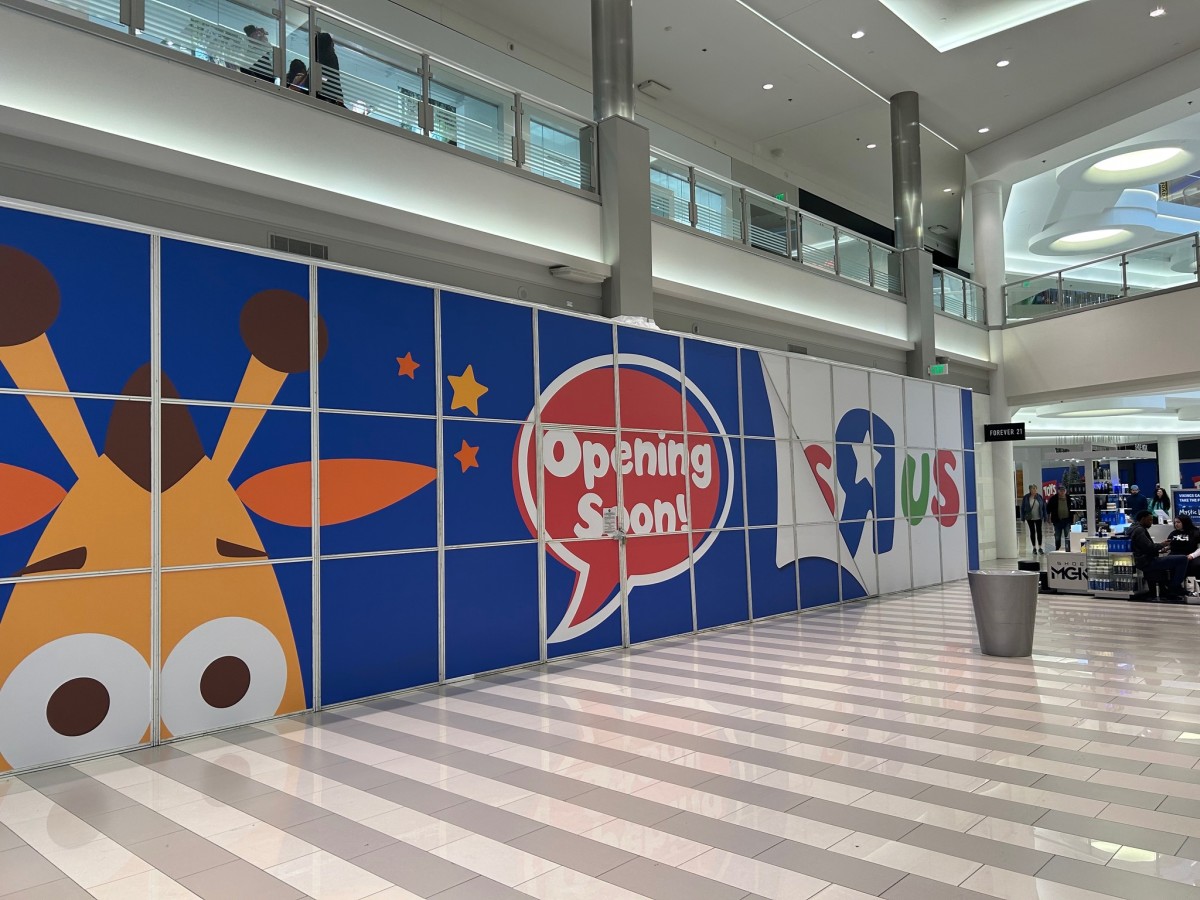 It looks as though Toys R Us will open at the Mall of America