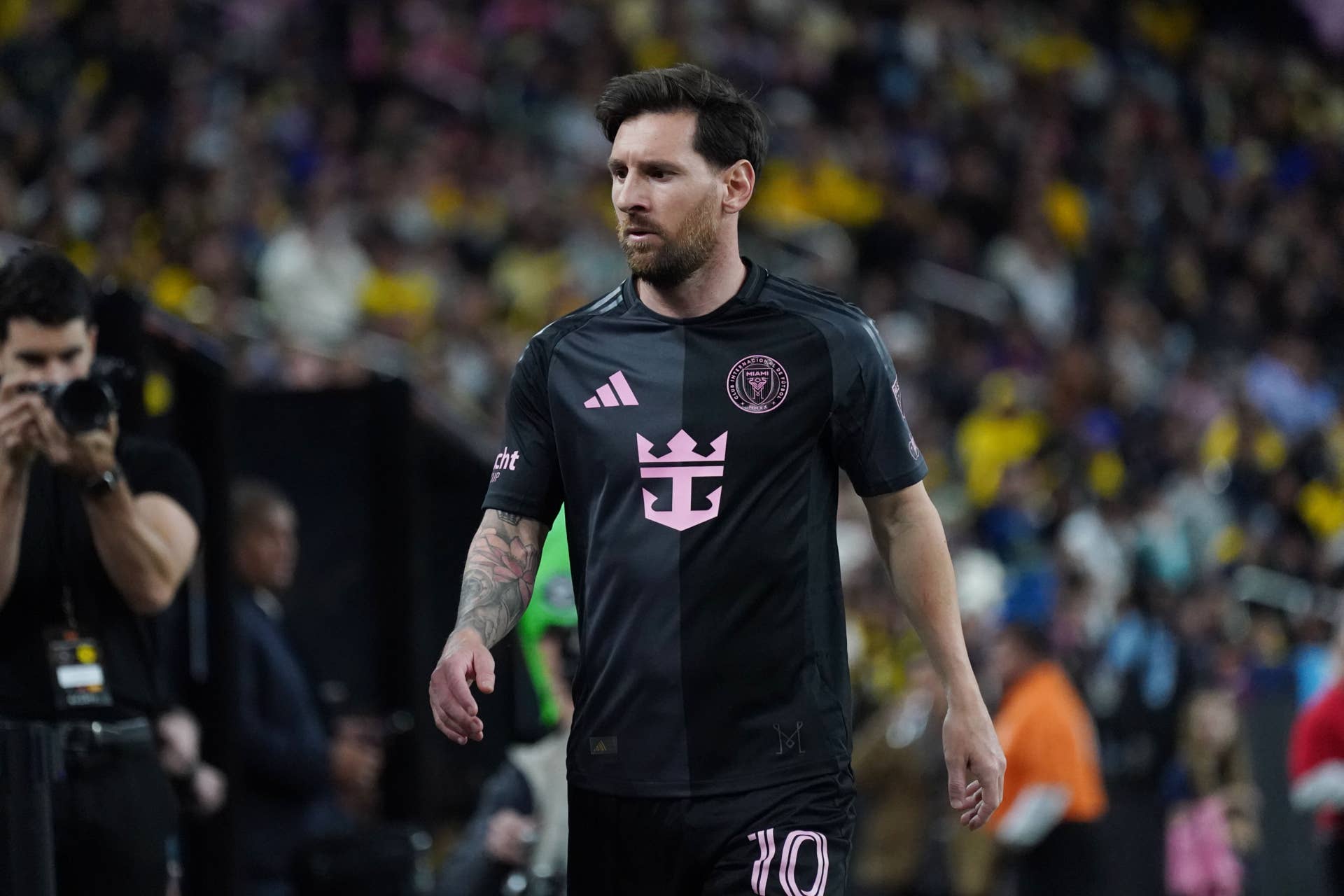 messi football price