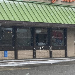 Shock for diners as driver slams into Iron Range restaurant