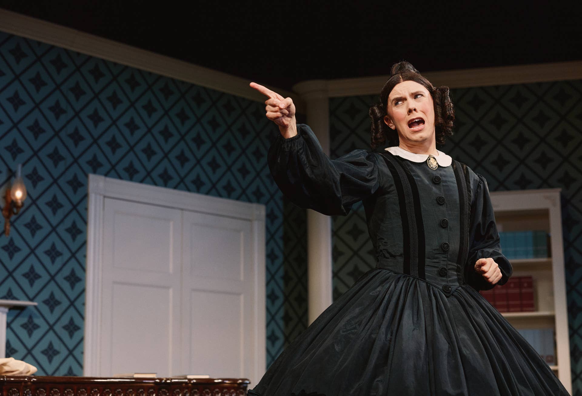 Pirates, witch trials, and David Strathairn: The Guthrie Theater ...